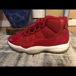 Air Jordan tennis shoes